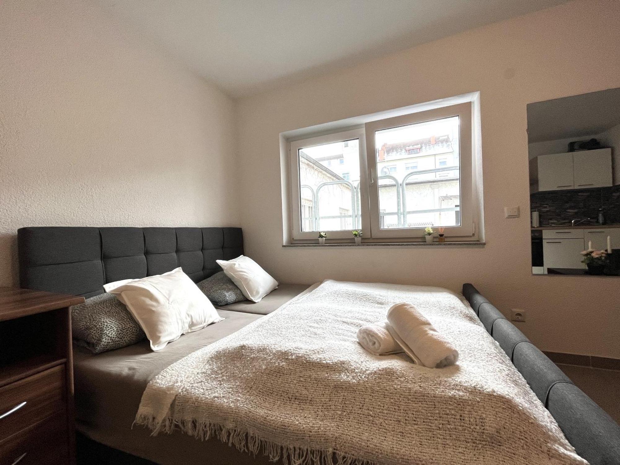 Simplex Apartments Am Europaplatz Карлсруэ Номер фото
